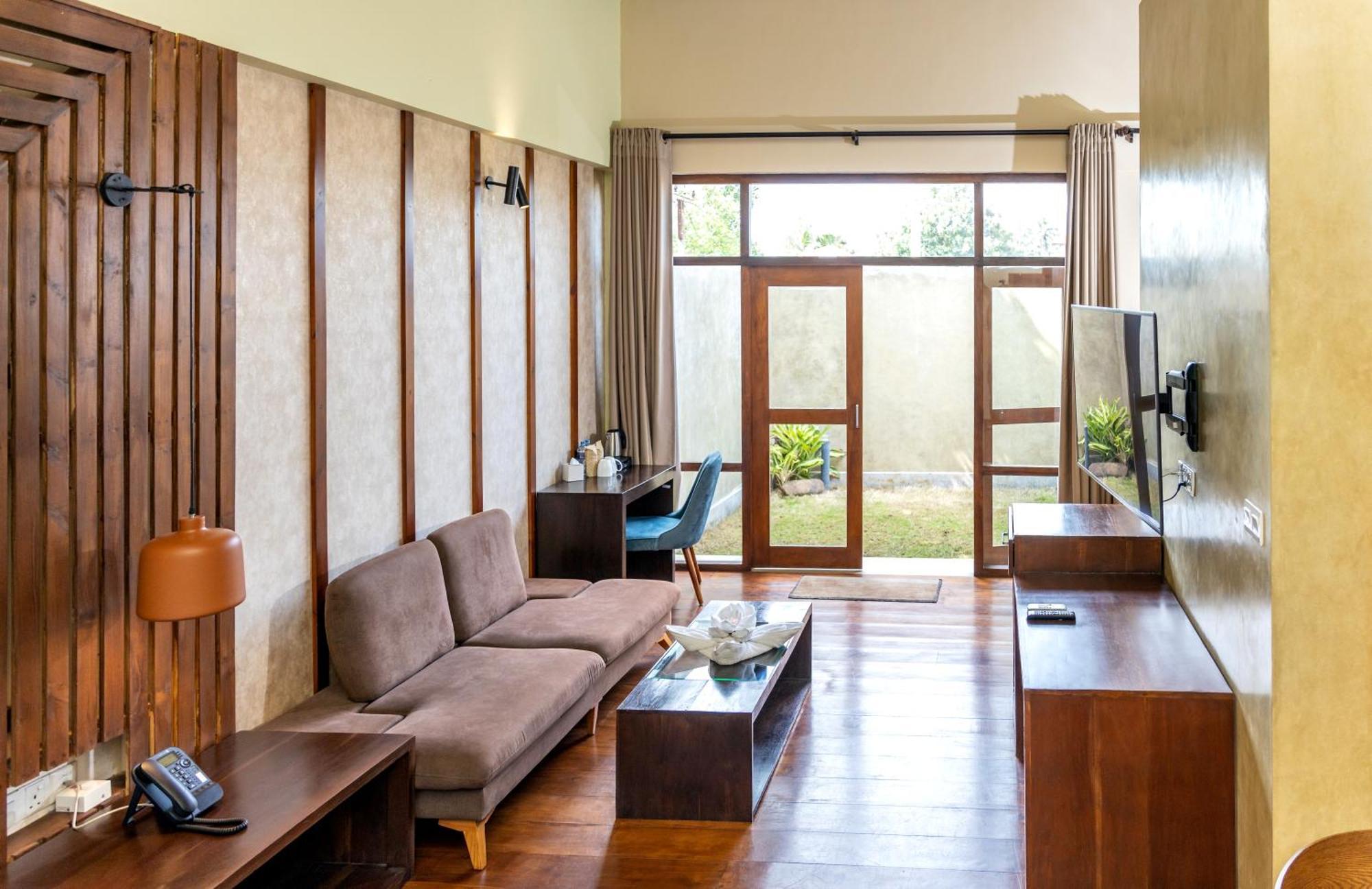 Seahorse Hotel & Spa Negombo Ngoại thất bức ảnh