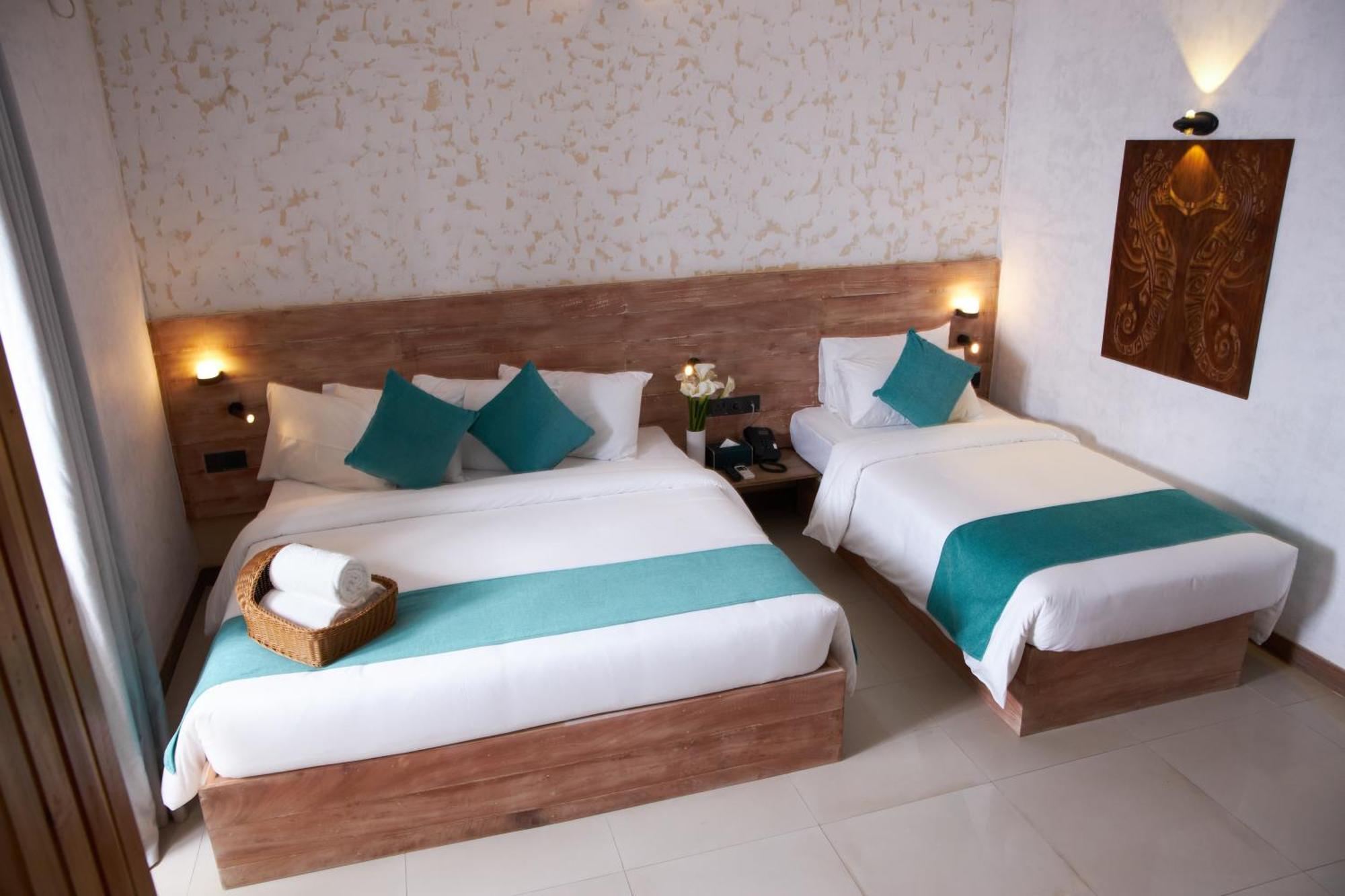Seahorse Hotel & Spa Negombo Ngoại thất bức ảnh