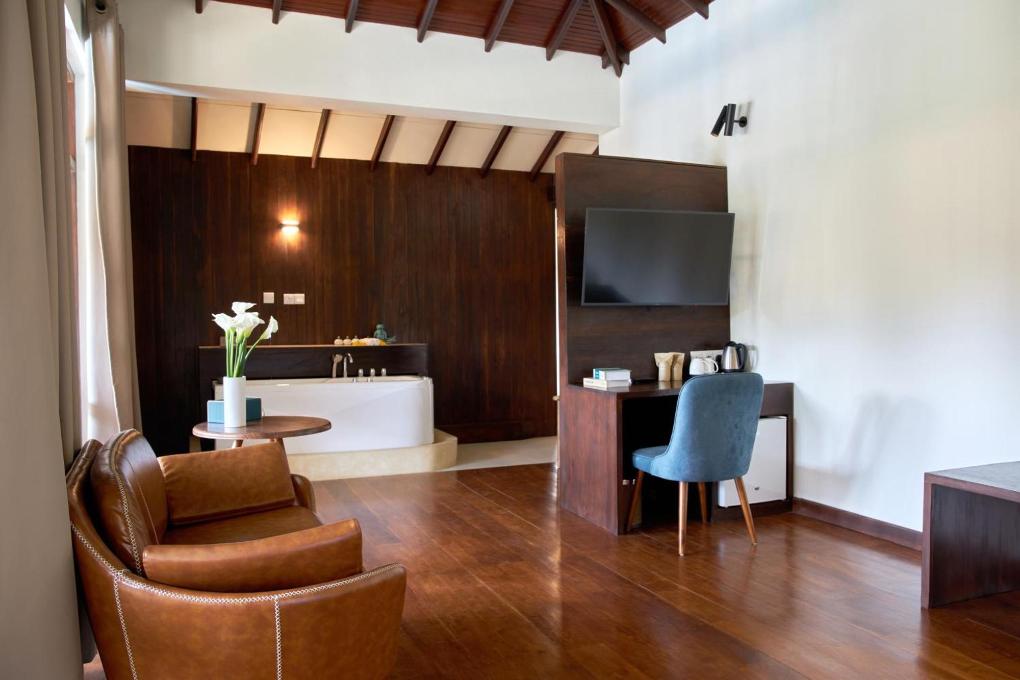 Seahorse Hotel & Spa Negombo Ngoại thất bức ảnh