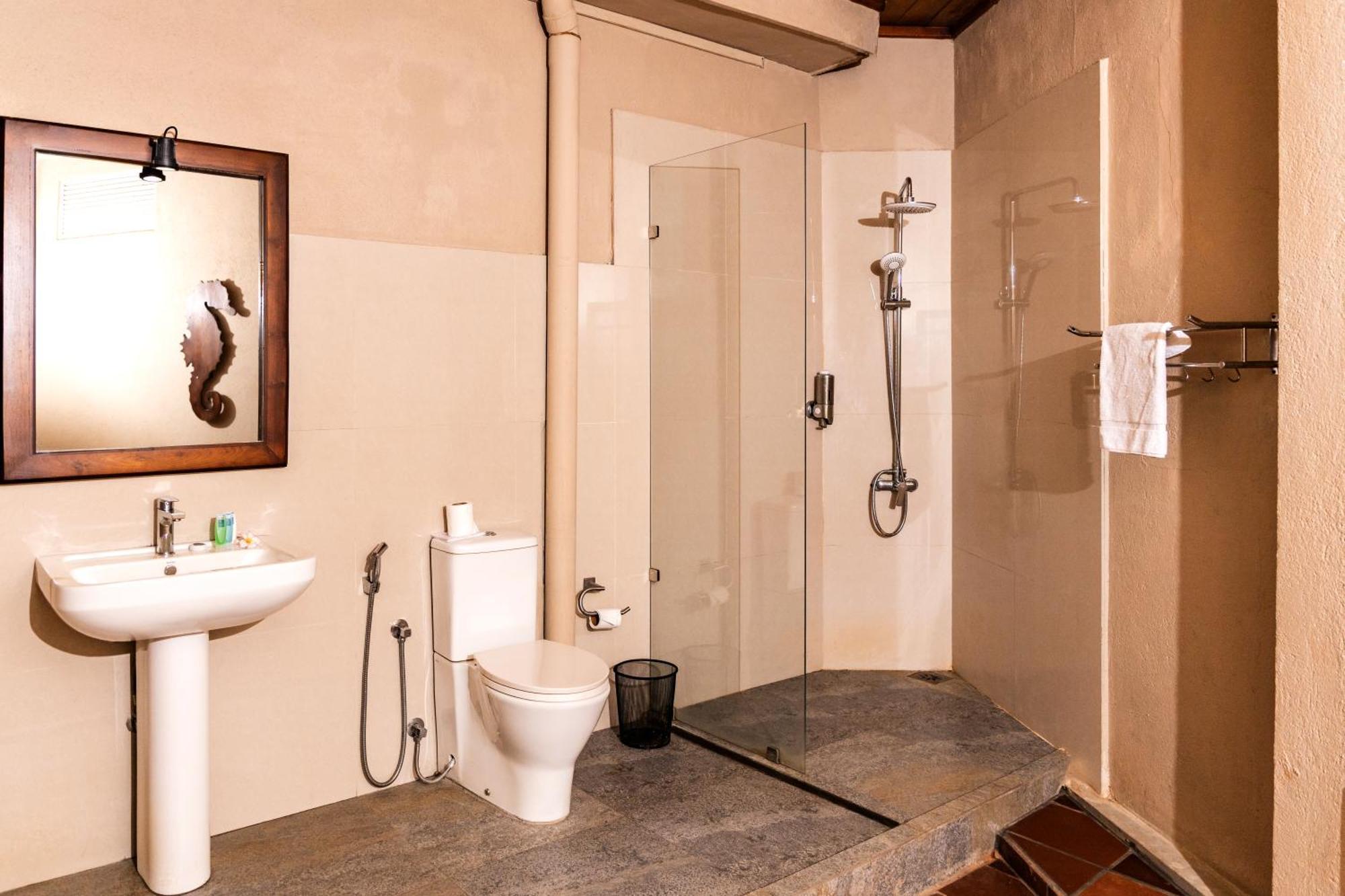 Seahorse Hotel & Spa Negombo Ngoại thất bức ảnh