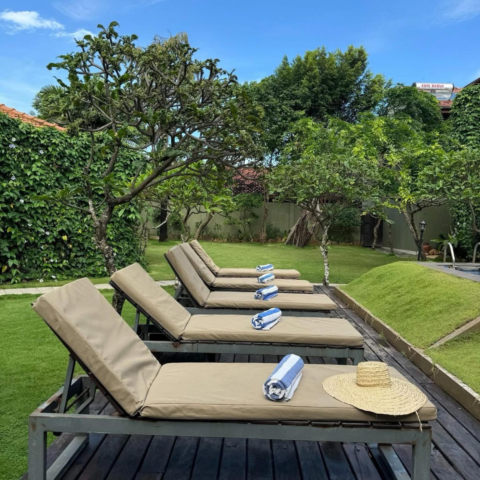 Seahorse Hotel & Spa Negombo Ngoại thất bức ảnh