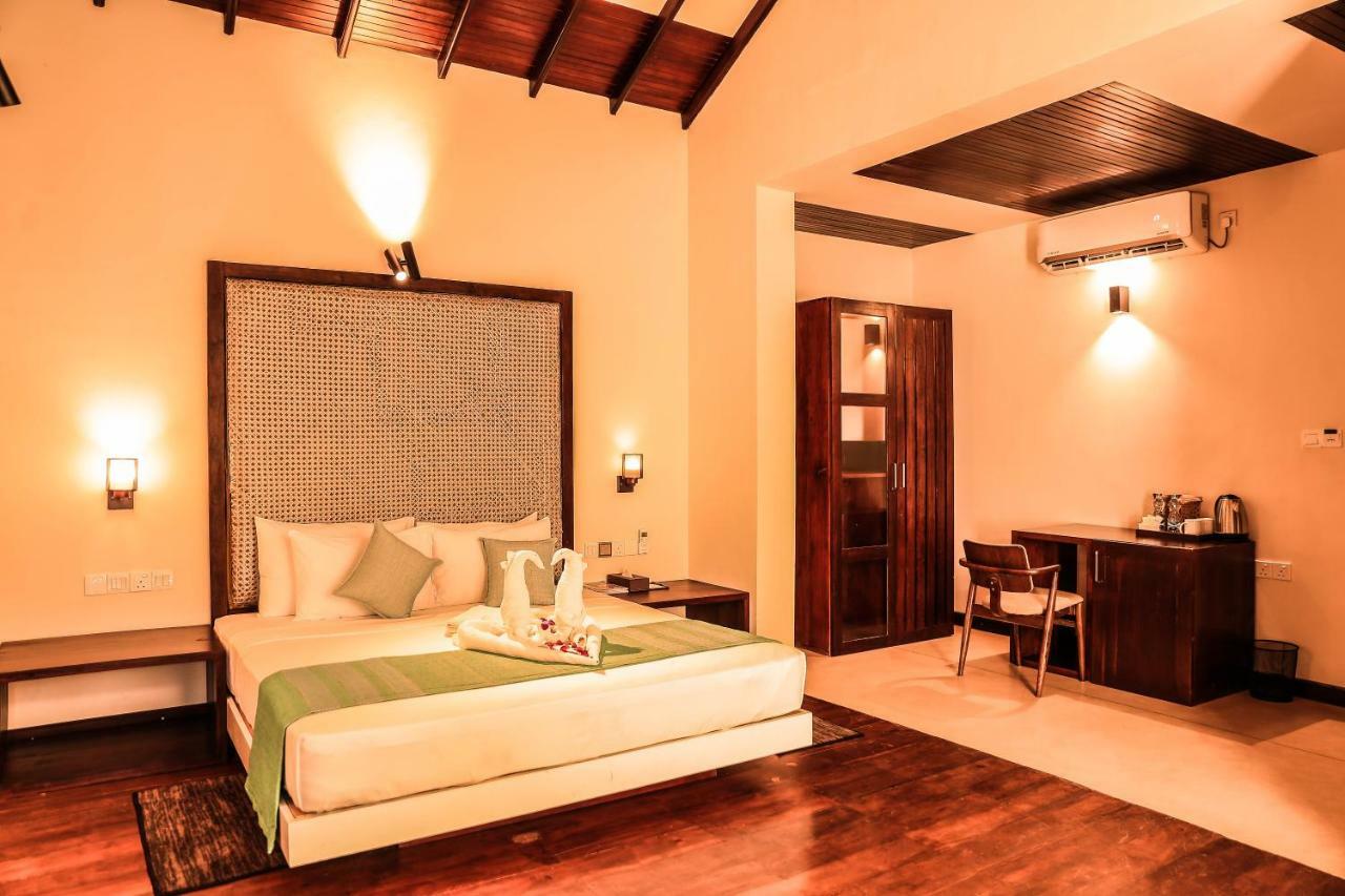 Seahorse Hotel & Spa Negombo Ngoại thất bức ảnh